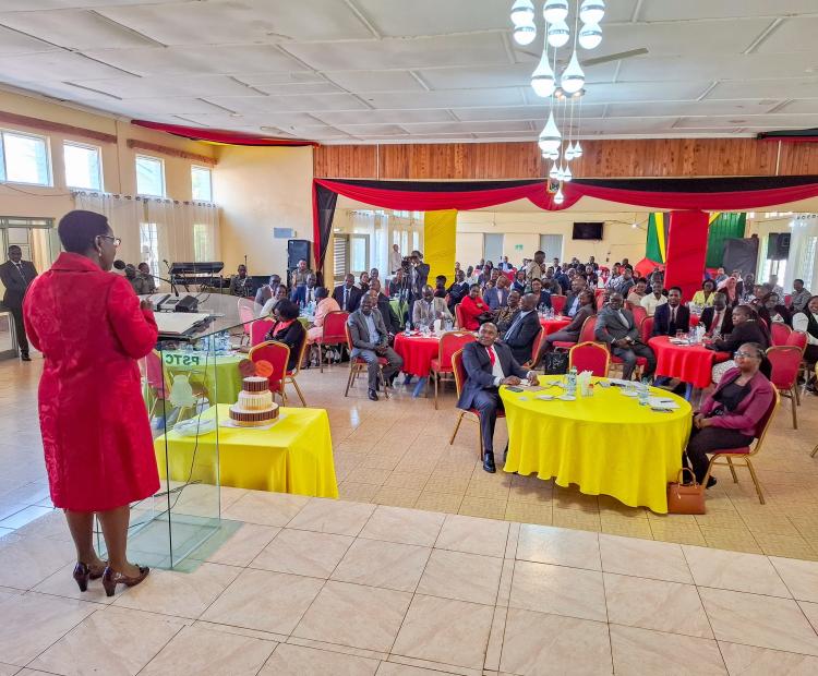 CORRECTIONAL SERVICES PS HOLDS MEETING WITH STAFF, CALLS FOR RENEWED COMMITMENT 