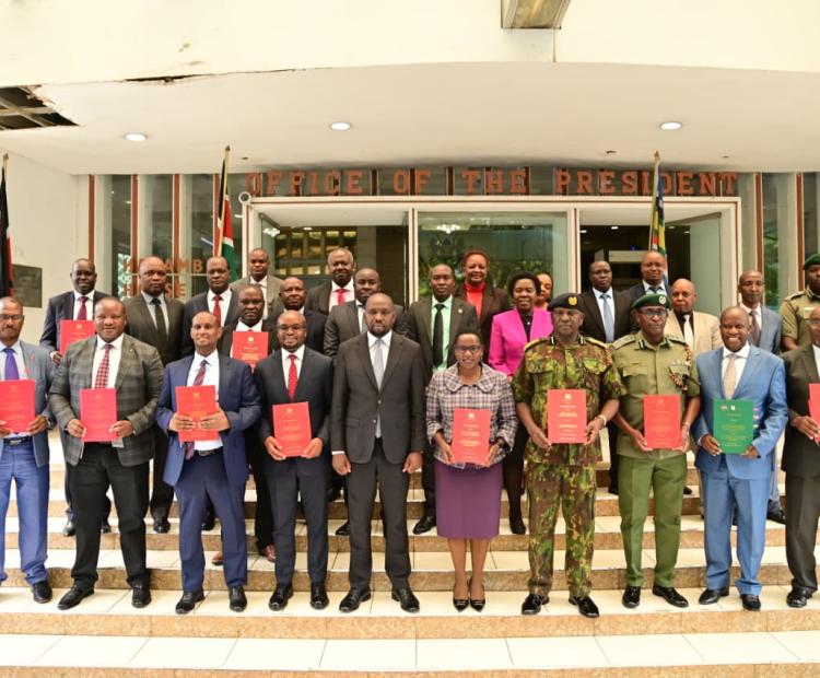 CS MURKOMEN WITNESSES SIGNING SECOND-LEVEL PERFORMANCE CONTRACTS 